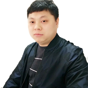 本科学历，泸州市胜蓝职业学校培训部主任，泸州市胜蓝职业学校教研部主任，从事IT相关工作多年。